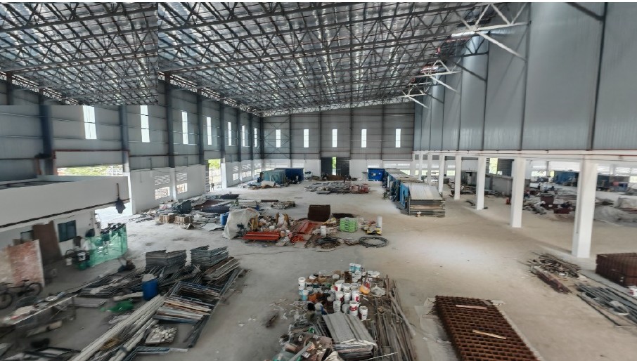 Factory floor, left wing