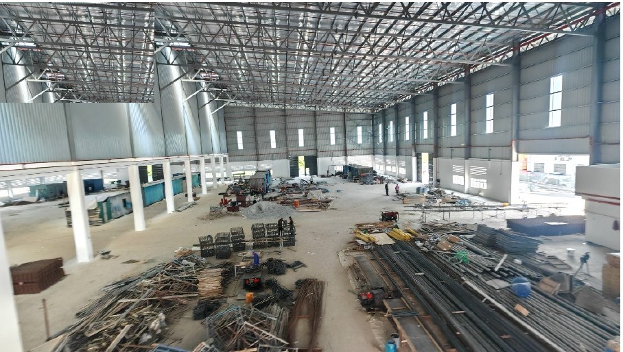 Factory floor, right wing